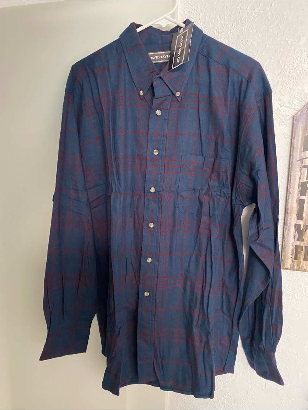 David Taylor Men's Large Navy Plaid Button-Down Long Skeeved Shirt 100% Cotton